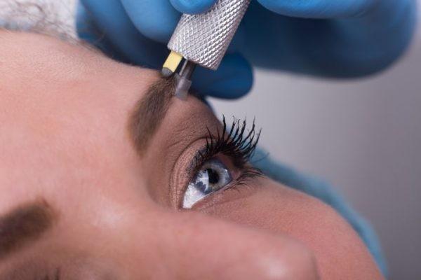 Microblading so.. What is Microblading? What are feather Brows?